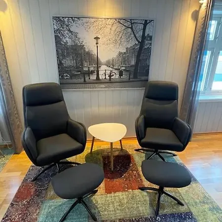 Skjomtind - Modern With Free Parking Apartment Narvik